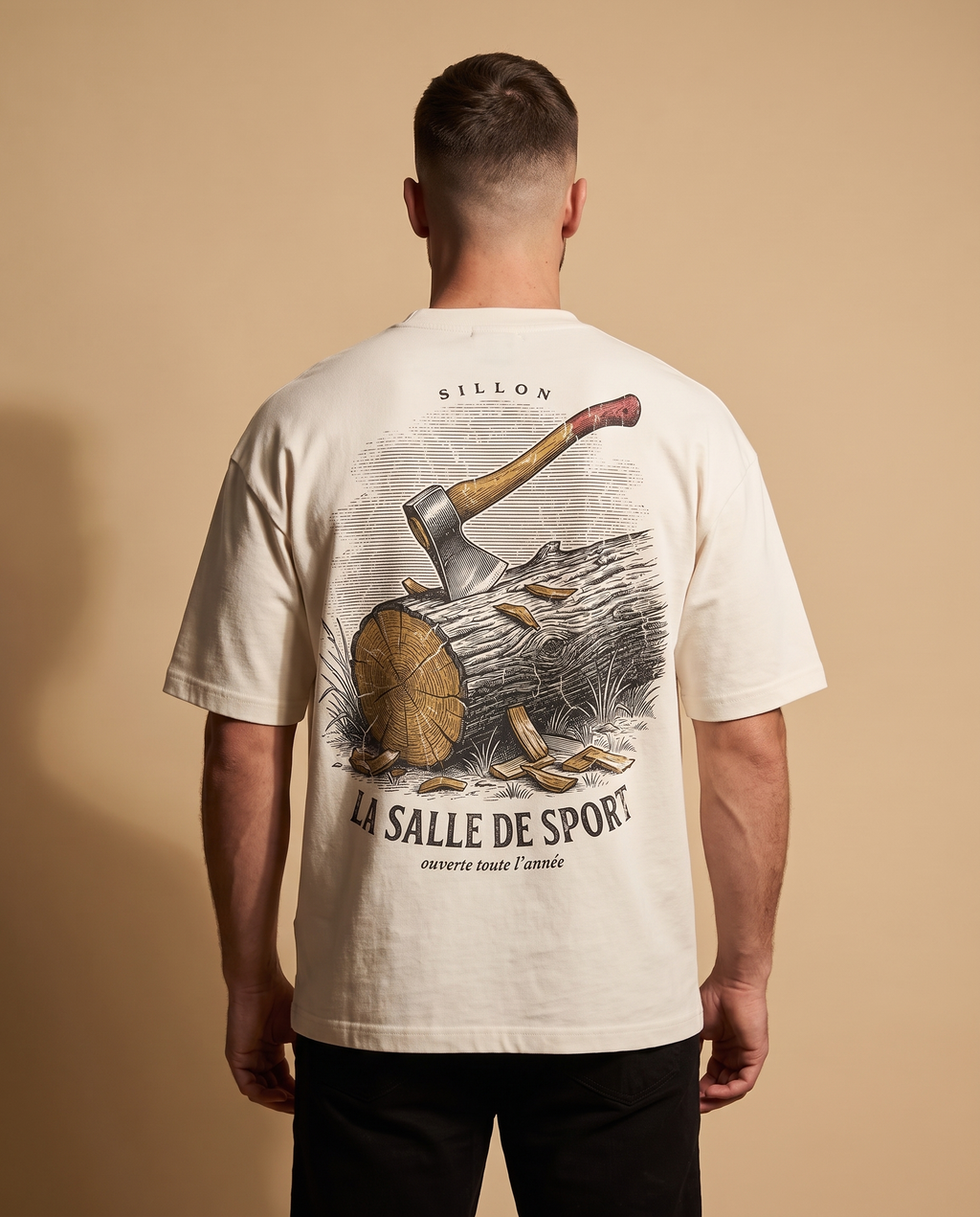 Tee lourd « La Salle de Sport » — écru — porté homme de dos