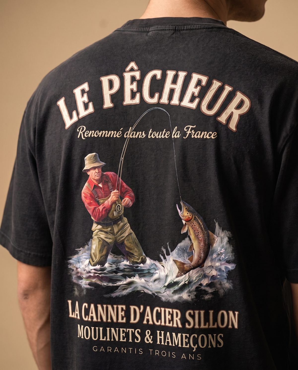 Tee lourd « Le Pêcheur » — noir délavé